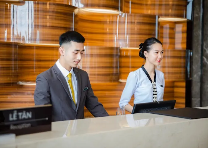 Muong Thanh Grand Bai Chay Hotel 4*
