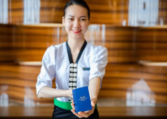 Muong Thanh Grand Bai Chay Hotel 4*