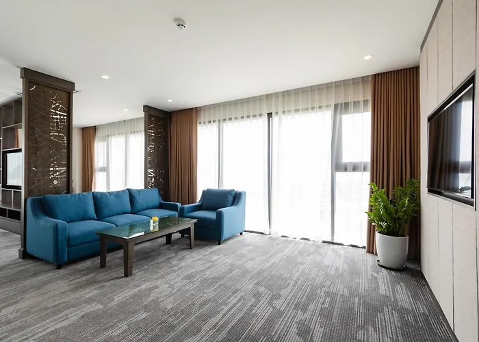 Hotel Muong Thanh Grand Bai Chay 4*