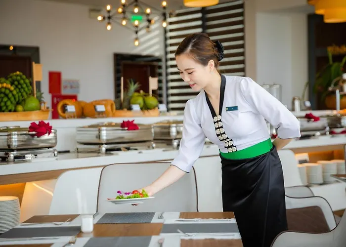 Muong Thanh Grand Bai Chay Hotel 4*