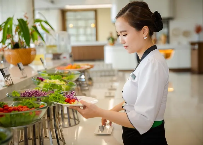 Hotel Muong Thanh Grand Bai Chay 4*