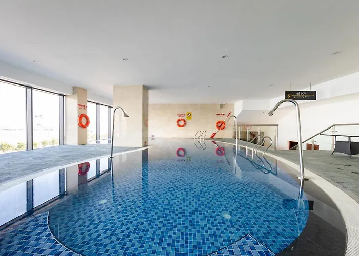 Muong Thanh Grand Bai Chay Hotel